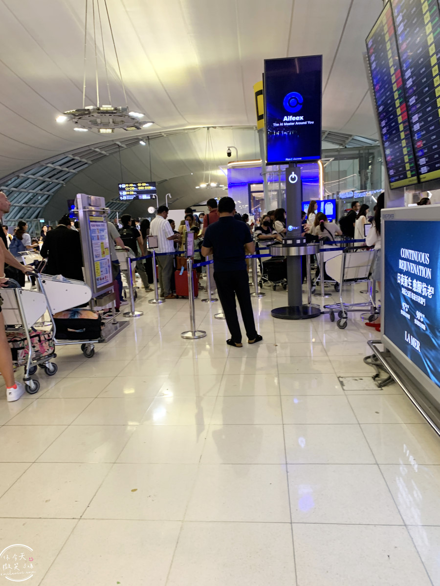 曼谷素萬那普機場(Suvarna-bhumi Airport)∥入境全攻略、蘇凡納布國際機場︱曼谷機場出境、入境,曼谷機場快線、曼谷機場機場捷運︱曼谷旅行第一站 - 第78張圖