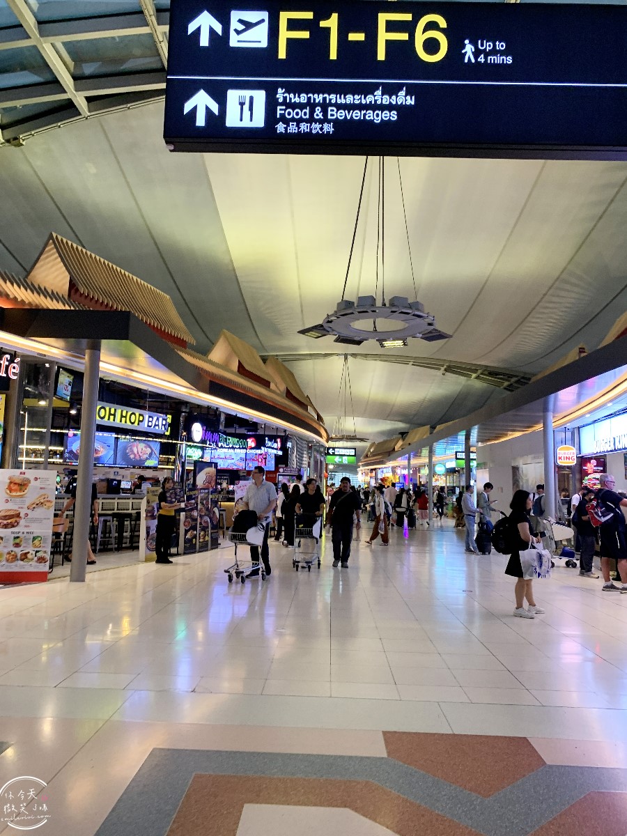 曼谷素萬那普機場(Suvarna-bhumi Airport)∥入境全攻略、蘇凡納布國際機場︱曼谷機場出境、入境,曼谷機場快線、曼谷機場機場捷運︱曼谷旅行第一站 - 第86張圖