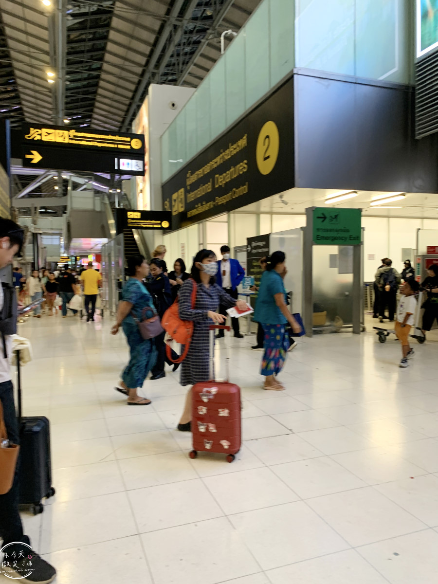 曼谷素萬那普機場(Suvarna-bhumi Airport)∥入境全攻略、蘇凡納布國際機場︱曼谷機場出境、入境,曼谷機場快線、曼谷機場機場捷運︱曼谷旅行第一站 - 第63張圖