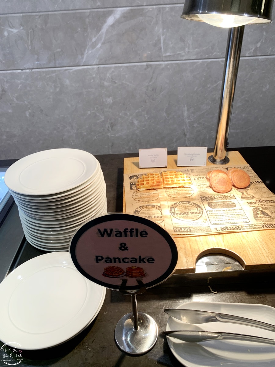 曼谷住宿推薦∥曼谷素坤逸卡爾頓酒店(Carlton Hotel Sukhumvit)行政客房(Executive Room)︱游泳池、健身房、早餐、行政酒廊︱五星服務、交通超方便!曼谷Asok站,近Terminal 21 Asok - 第111張圖