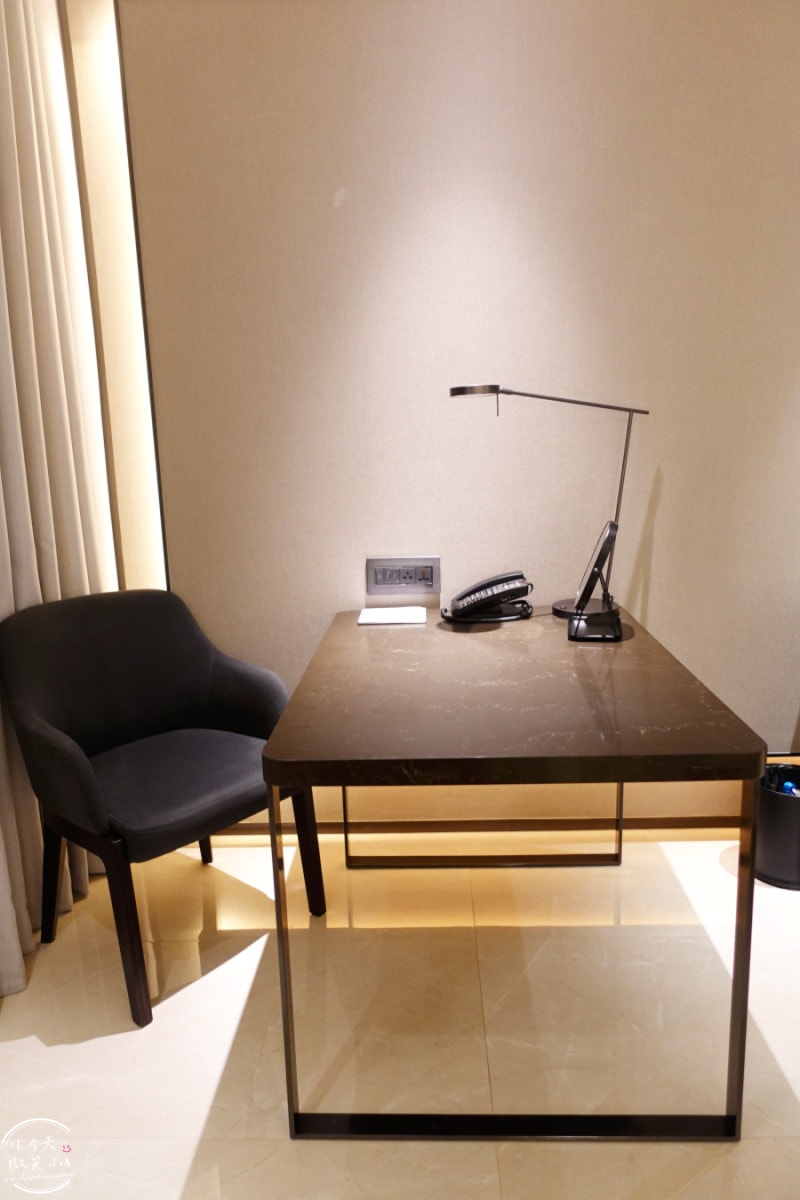 曼谷住宿推薦∥曼谷素坤逸卡爾頓酒店(Carlton Hotel Sukhumvit)行政客房(Executive Room)︱游泳池、健身房、早餐、行政酒廊︱五星服務、交通超方便!曼谷Asok站,近Terminal 21 Asok - 第37張圖