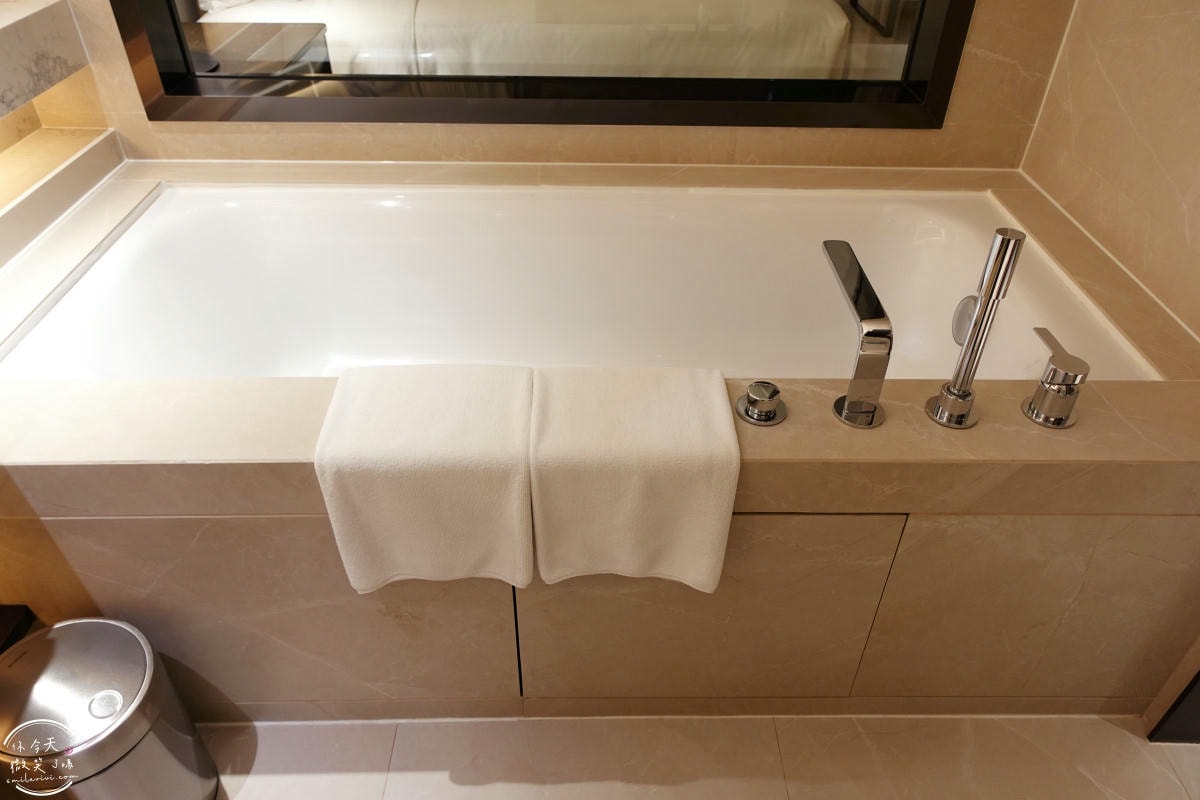 曼谷住宿推薦∥曼谷素坤逸卡爾頓酒店(Carlton Hotel Sukhumvit)行政客房(Executive Room)︱游泳池、健身房、早餐、行政酒廊︱五星服務、交通超方便!曼谷Asok站,近Terminal 21 Asok - 第55張圖