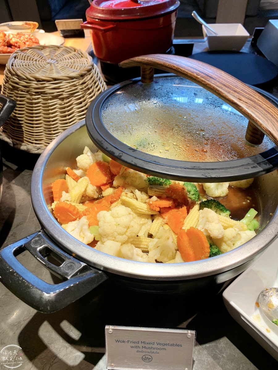 曼谷住宿推薦∥曼谷素坤逸卡爾頓酒店(Carlton Hotel Sukhumvit)行政客房(Executive Room)︱游泳池、健身房、早餐、行政酒廊︱五星服務、交通超方便!曼谷Asok站,近Terminal 21 Asok - 第89張圖