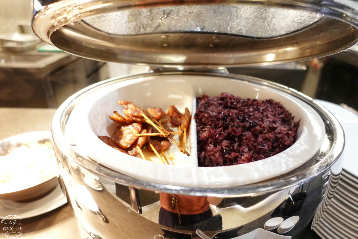 曼谷住宿推薦∥曼谷素坤逸卡爾頓酒店(Carlton Hotel Sukhumvit)行政客房(Executive Room)︱游泳池、健身房、早餐、行政酒廊︱五星服務、交通超方便!曼谷Asok站,近Terminal 21 Asok - 第92張圖