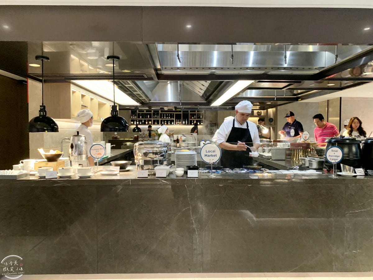 曼谷住宿推薦∥曼谷素坤逸卡爾頓酒店(Carlton Hotel Sukhumvit)行政客房(Executive Room)︱游泳池、健身房、早餐、行政酒廊︱五星服務、交通超方便!曼谷Asok站,近Terminal 21 Asok - 第94張圖