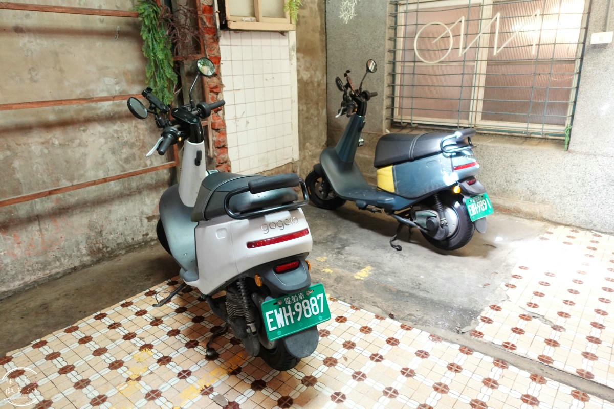 台南住宿推薦∥台南行旅 Hotel Leisure Tainan-OINN 巷弄潮旅,設計系旅店!雙人房、四人房、背包房各種房型開箱︱走路5分鐘到武聖夜市,台南中西區住宿心得 - 第107張圖