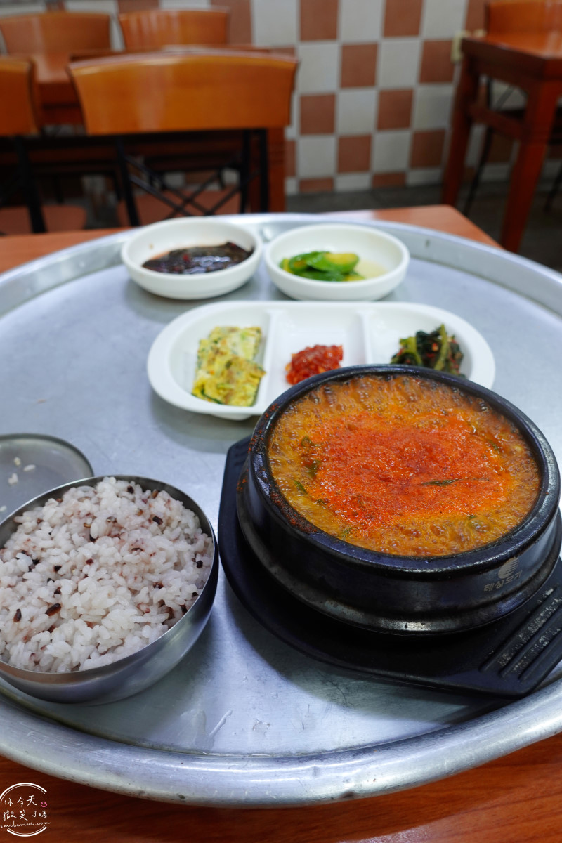 釜山西面美食推薦∥泰山豆腐鍋(태산순두부),來釜山不能錯過的鍋物︱海鮮豆腐鍋必點,螃蟹、蝦子、魷魚通通入鍋,暖到心坎裡的辣湯︱釜山平價在地人西面必吃推薦! - 第9張圖 taesan