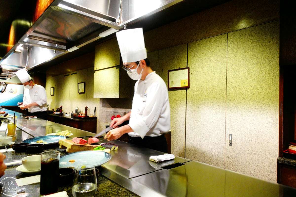神戶牛排推薦∥Mouriya三宮店,三宮站附近超人氣鐵板燒︱神戶牛極上沙朗牛排,商業午餐CP值高,老饕必訪神戶經典牛排店,菜單、價位到口感,一次看懂這家百年老店!超過140年 - 第14張圖 Mouriya