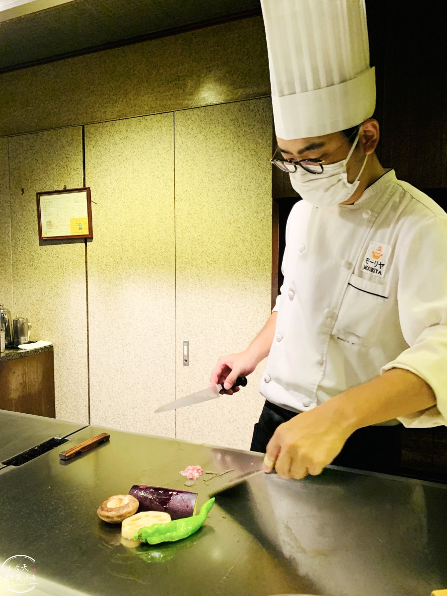 神戶牛排推薦∥Mouriya三宮店,三宮站附近超人氣鐵板燒︱神戶牛極上沙朗牛排,商業午餐CP值高,老饕必訪神戶經典牛排店,菜單、價位到口感,一次看懂這家百年老店!超過140年 - 第35張圖 Mouriya