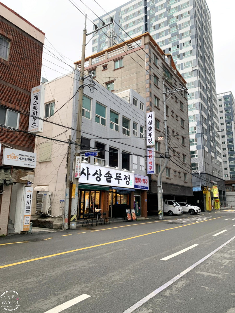 釜山沙上烤肉推薦∥沙上鐵鍋蓋烤肉(사상솥뚜껑),免動手專人幫烤肉︱釜山在地人超愛的超狂烤肉店!用鍋蓋烤出職人級風味︱老饕激推 - 第31張圖