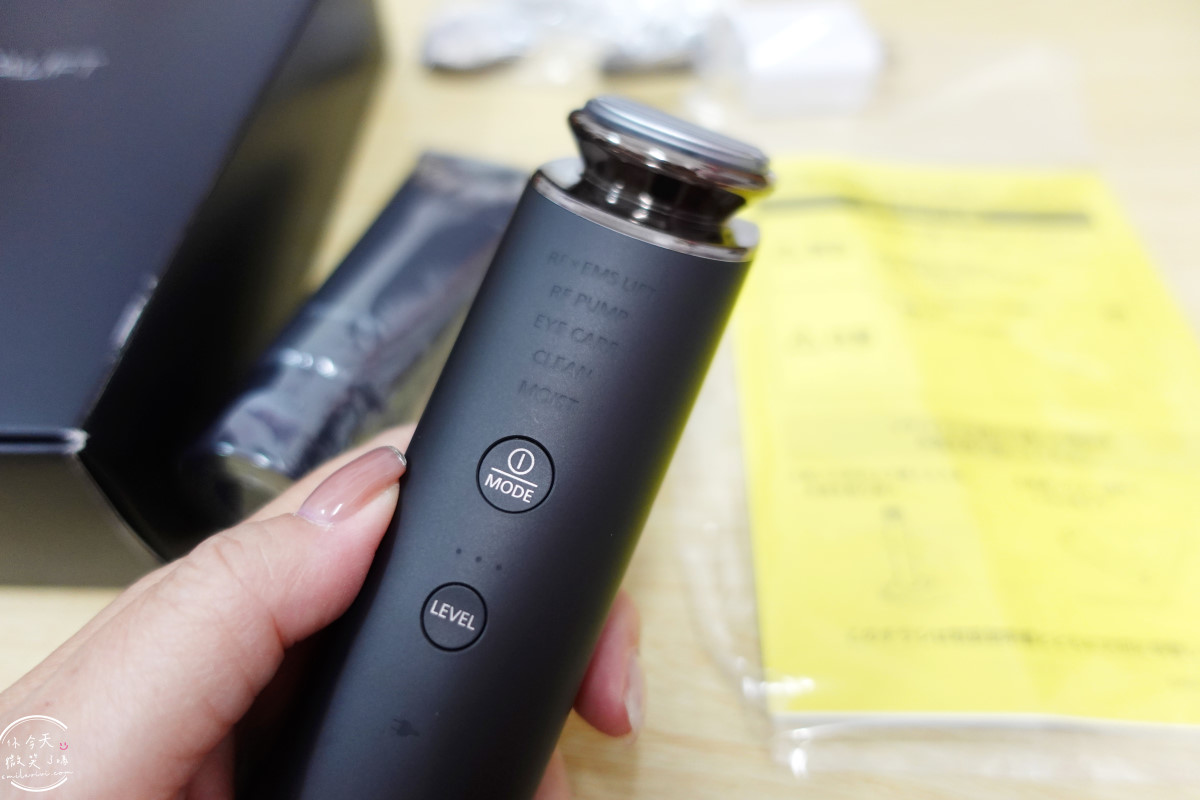 日本熱銷∥Panasonic Vitalift RF EH-SR86 美容儀,使用心得與真實評價︱臉部拉提、抗老、清潔一次搞定︱搭配app日本官方with Panasonic Beauty紀錄︱松下提拉護理面部儀 - 第15張圖 EH-SR86