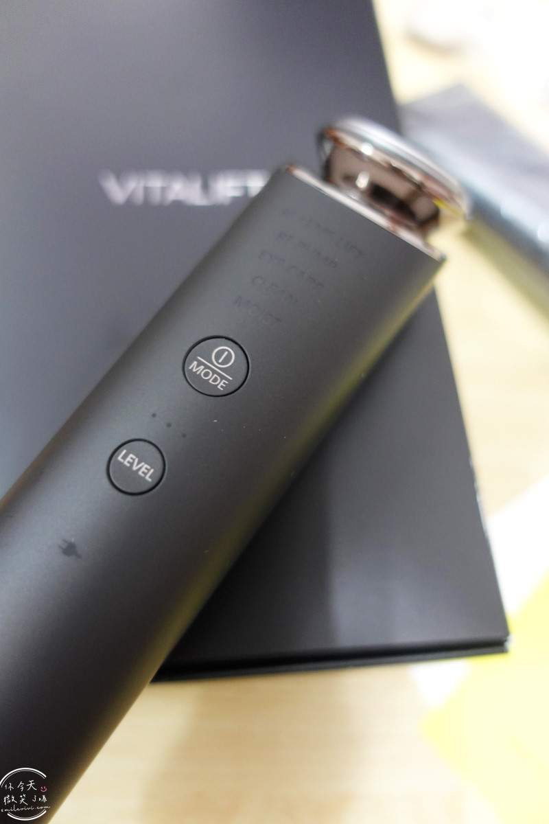 日本熱銷∥Panasonic Vitalift RF EH-SR86 美容儀,使用心得與真實評價︱臉部拉提、抗老、清潔一次搞定︱搭配app日本官方with Panasonic Beauty紀錄︱松下提拉護理面部儀 - 第16張圖 EH-SR86