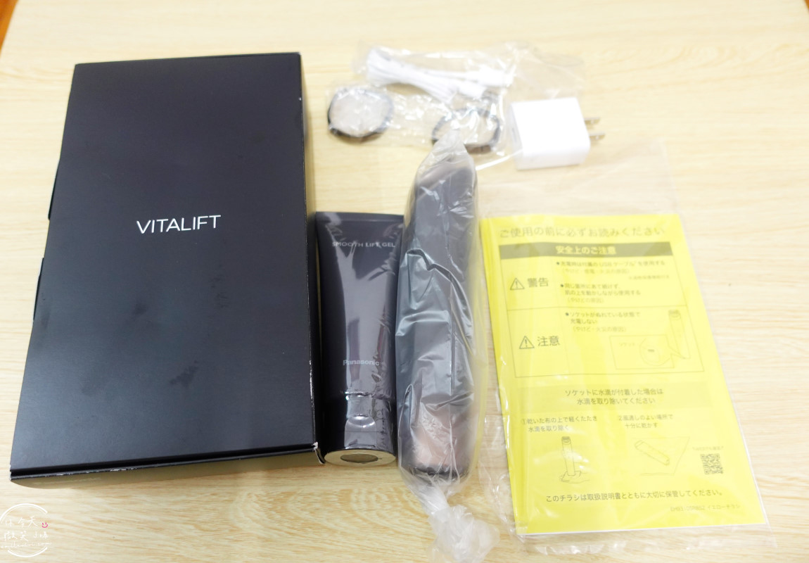 日本熱銷∥Panasonic Vitalift RF EH-SR86 美容儀,使用心得與真實評價︱臉部拉提、抗老、清潔一次搞定︱搭配app日本官方with Panasonic Beauty紀錄︱松下提拉護理面部儀 - 第6張圖 EH-SR86