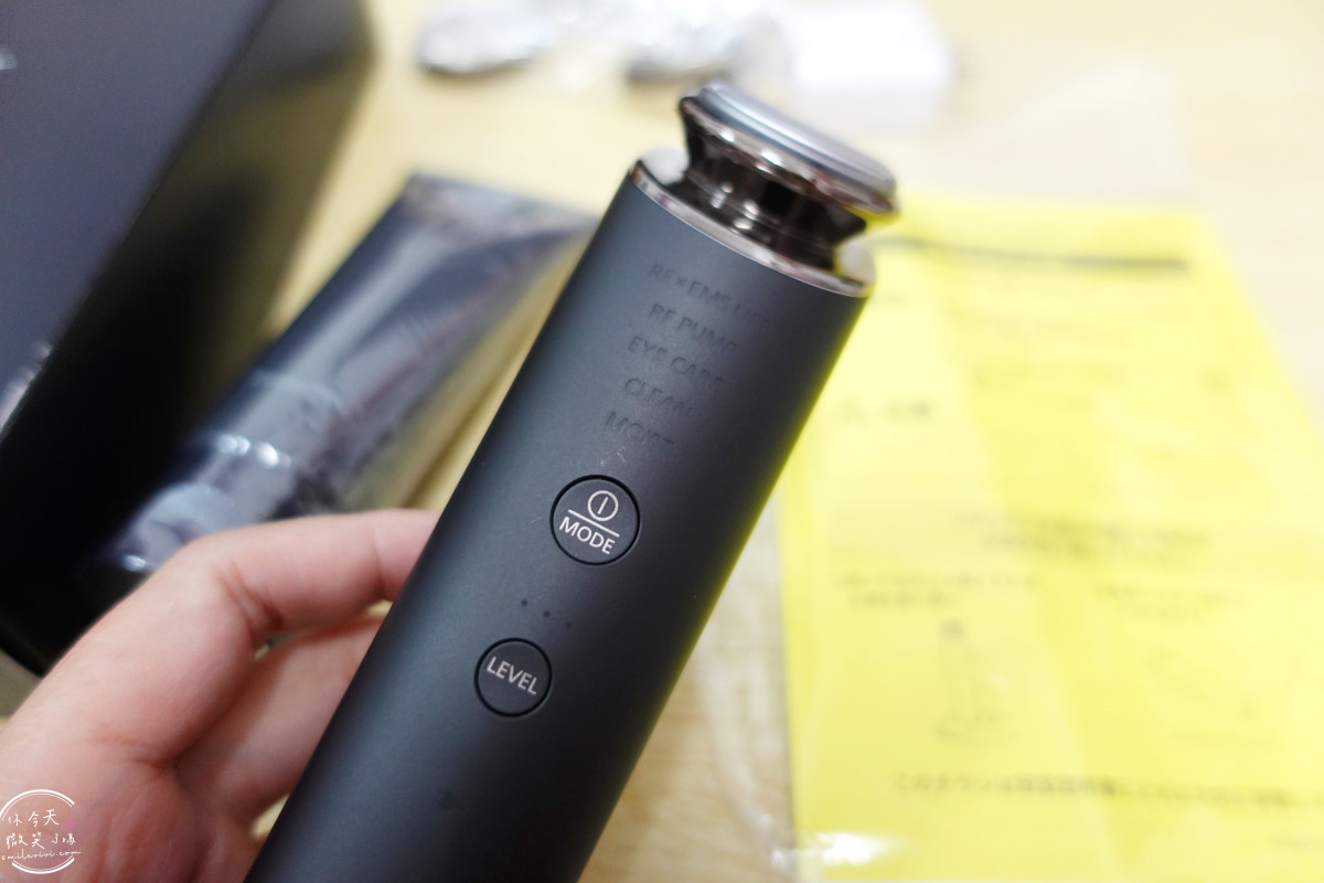 日本熱銷∥Panasonic Vitalift RF EH-SR86 美容儀,使用心得與真實評價︱臉部拉提、抗老、清潔一次搞定︱搭配app日本官方with Panasonic Beauty紀錄︱松下提拉護理面部儀 - 第9張圖 EH-SR86