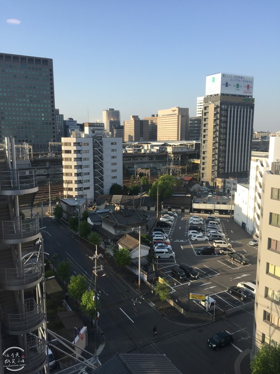 大阪住宿體驗∥APA HOTEL新大阪南(アパホテル 新大阪駅南)No.276︱單人房型設計精巧,含早餐,價格昂貴︱乾淨安靜的住宿選擇︱近JR新大阪站,搭新幹線超省時 - 第44張圖