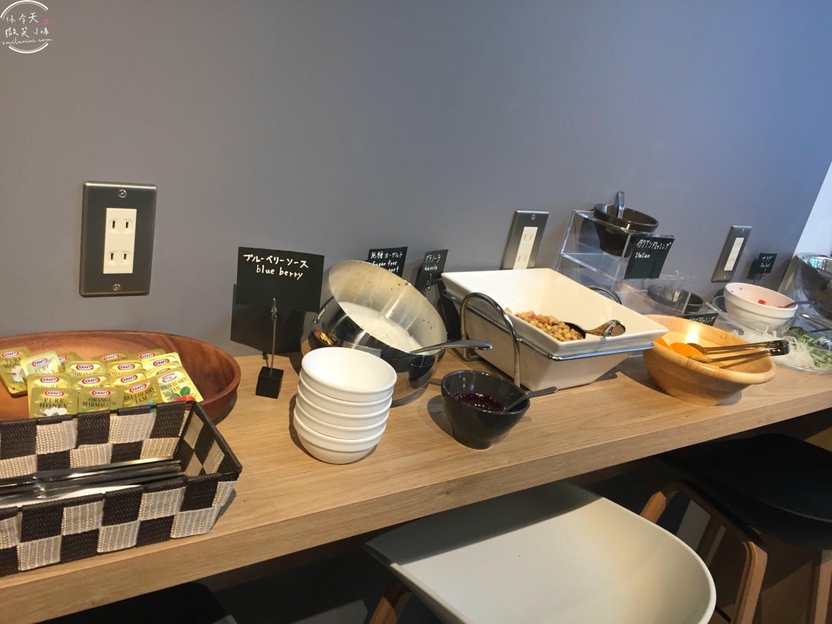 大阪住宿體驗∥APA HOTEL新大阪南(アパホテル 新大阪駅南)No.276︱單人房型設計精巧,含早餐,價格昂貴︱乾淨安靜的住宿選擇︱近JR新大阪站,搭新幹線超省時 - 第49張圖