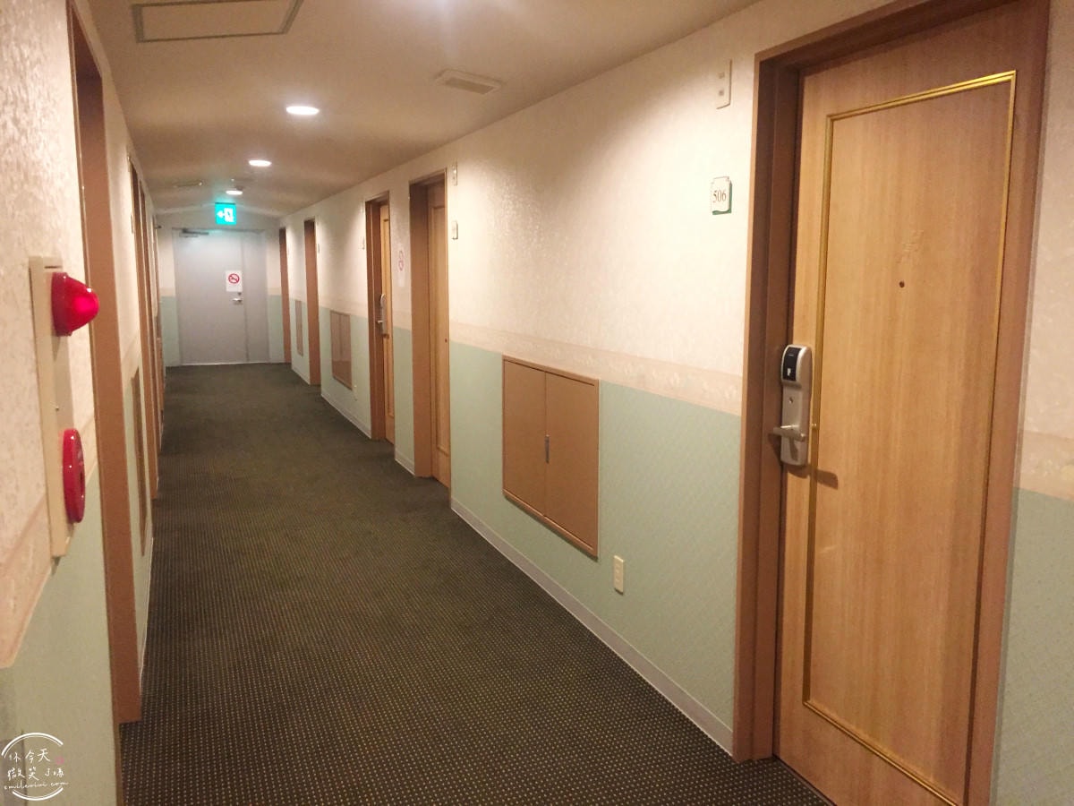 沖繩自由行住宿∥沖繩Chabira Hotel那霸(チャビラホテル那覇)單人房型,早餐免費︱那霸單軌小祿站AEON購物中心旁︱離機場近、自由行超方便,步行可到國際通&單軌站 - 第13張圖 Chabira Hotel Naha