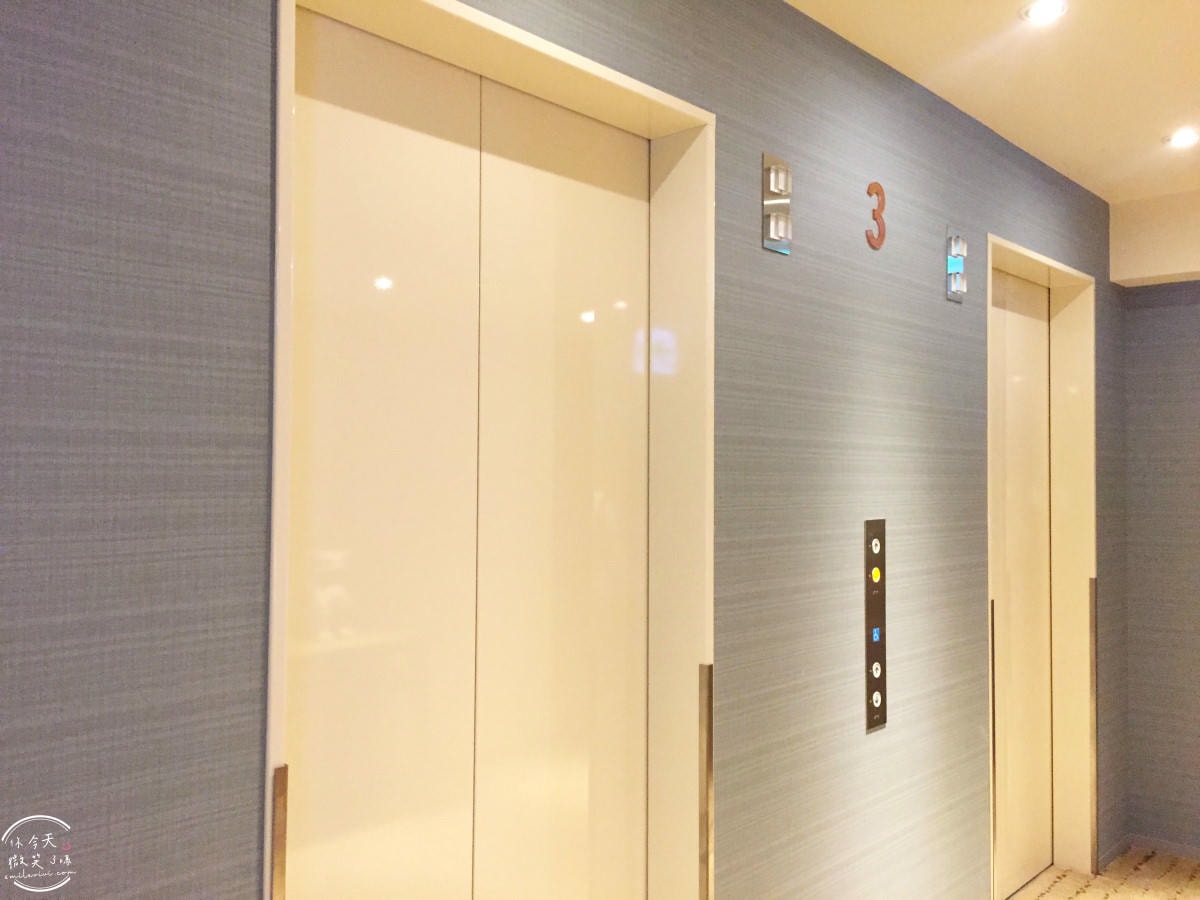 沖繩國際通住宿推薦∥那霸格拉斯麗飯店(Hotel Gracery Naha),兩小床房型完整開箱︱國際通正中間,逛街購物超方便!地點絕佳、購物超方便,也有停車場 - 第10張圖