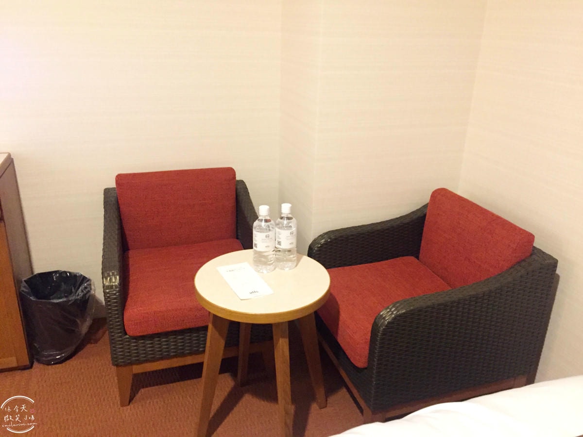 沖繩國際通住宿推薦∥那霸格拉斯麗飯店(Hotel Gracery Naha),兩小床房型完整開箱︱國際通正中間,逛街購物超方便!地點絕佳、購物超方便,也有停車場 - 第23張圖