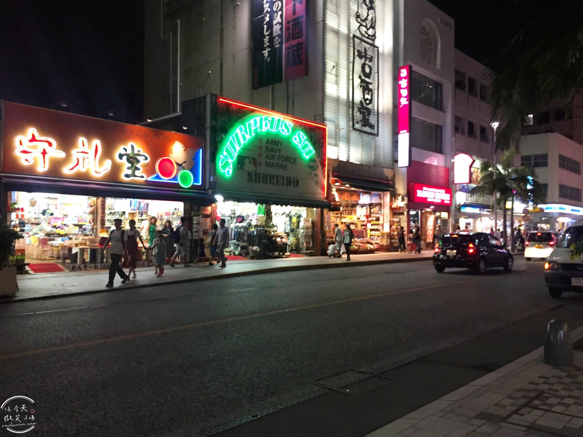 沖繩國際通住宿推薦∥那霸格拉斯麗飯店(Hotel Gracery Naha),兩小床房型完整開箱︱國際通正中間,逛街購物超方便!地點絕佳、購物超方便,也有停車場 - 第36張圖