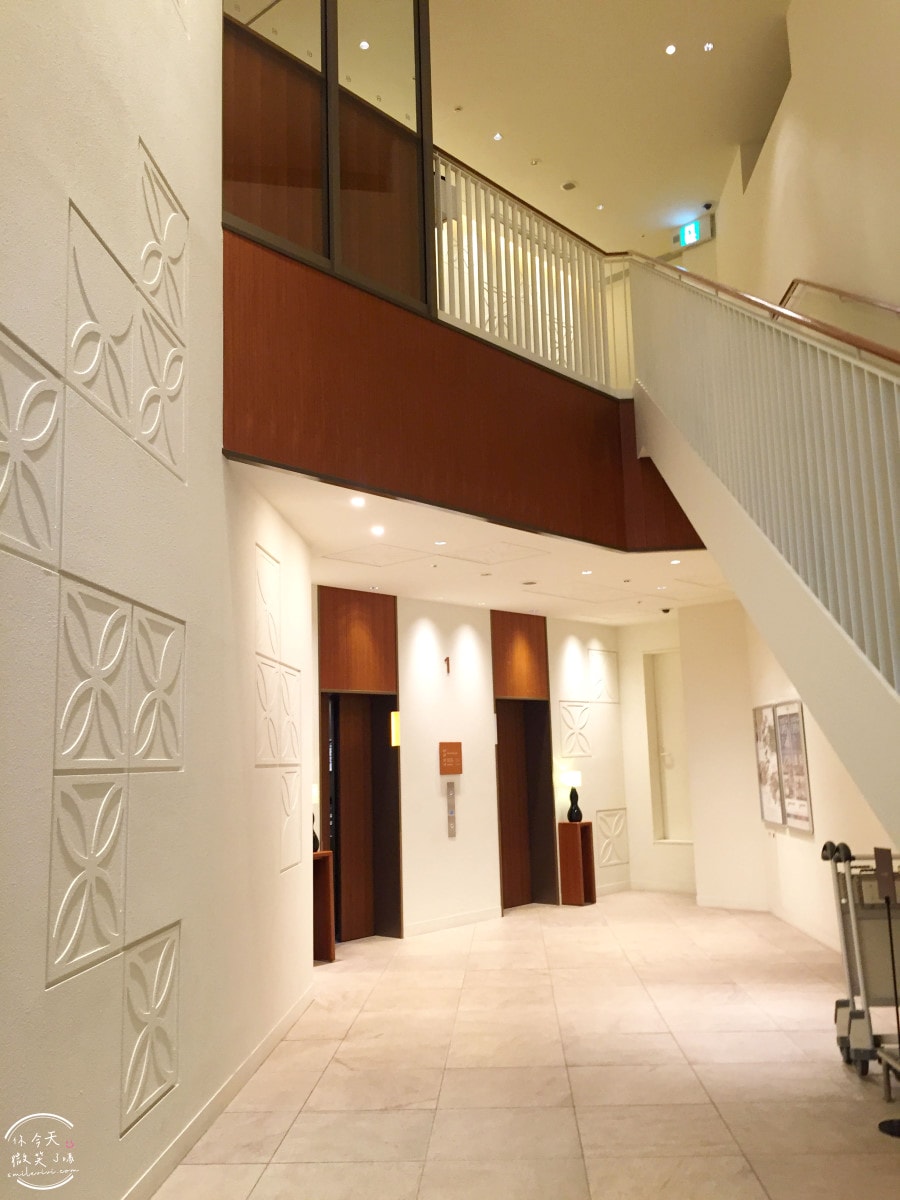 沖繩國際通住宿推薦∥那霸格拉斯麗飯店(Hotel Gracery Naha),兩小床房型完整開箱︱國際通正中間,逛街購物超方便!地點絕佳、購物超方便,也有停車場 - 第4張圖
