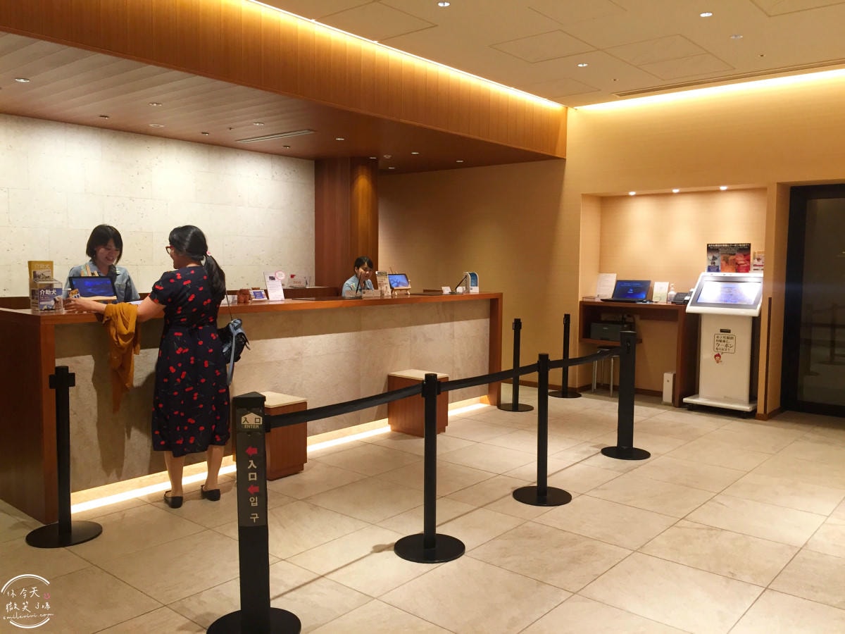 沖繩國際通住宿推薦∥那霸格拉斯麗飯店(Hotel Gracery Naha),兩小床房型完整開箱︱國際通正中間,逛街購物超方便!地點絕佳、購物超方便,也有停車場 - 第5張圖