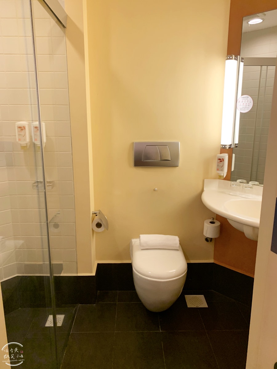 ibis Singapore on Bencoolen