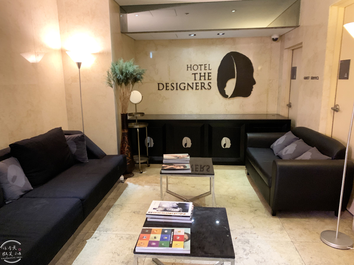 弘大飯店首選∥弘大設計師飯店(Hotel The Designers Hongdae),鄰近地鐵與商圈超方便︱雙人床,有浴缸可泡澡,簡約乾淨︱交通方便、環境舒適、CP值超高的首爾住宿推薦 - 第5張圖 Hotel The Designers Hongdae