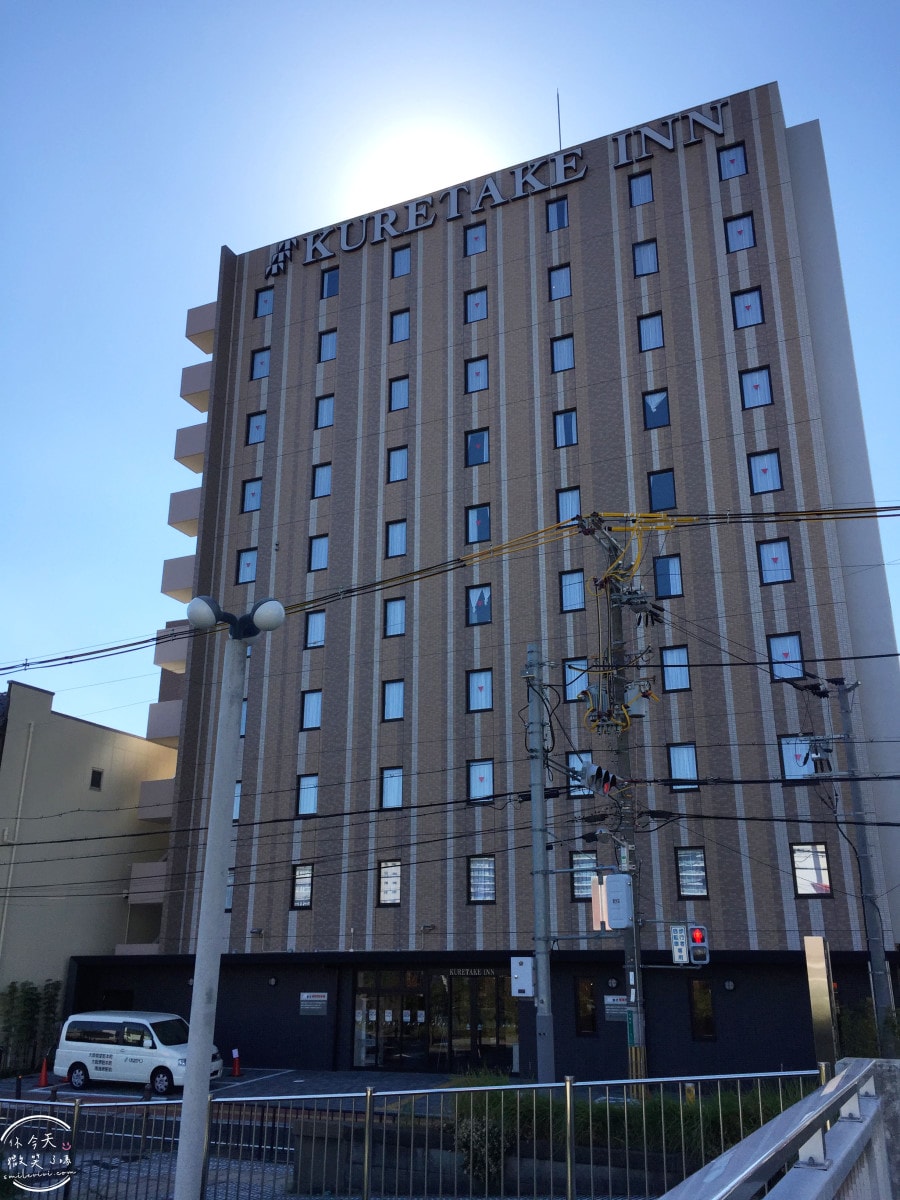 大阪堺市住宿推薦∥KURETAKE INN南海堺站前店(くれたけイン南海堺駅前)︱南海堺站前吳竹酒店免費早餐、啤酒暢飲、房間乾淨、大眾湯池︱大阪近郊堺市飯店價格便宜,離大阪難波20分鐘 - 第4張圖