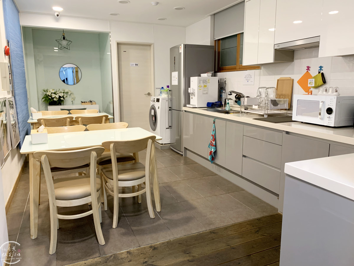 慶州住宿推薦∥Maison mini Hotel(메종 미니호텔 & 게스트하우스)兩小床房型含早餐,共用廚房︱近皇理團路,CP值超高的平價旅宿! - 第34張圖 Maison mini Hotel