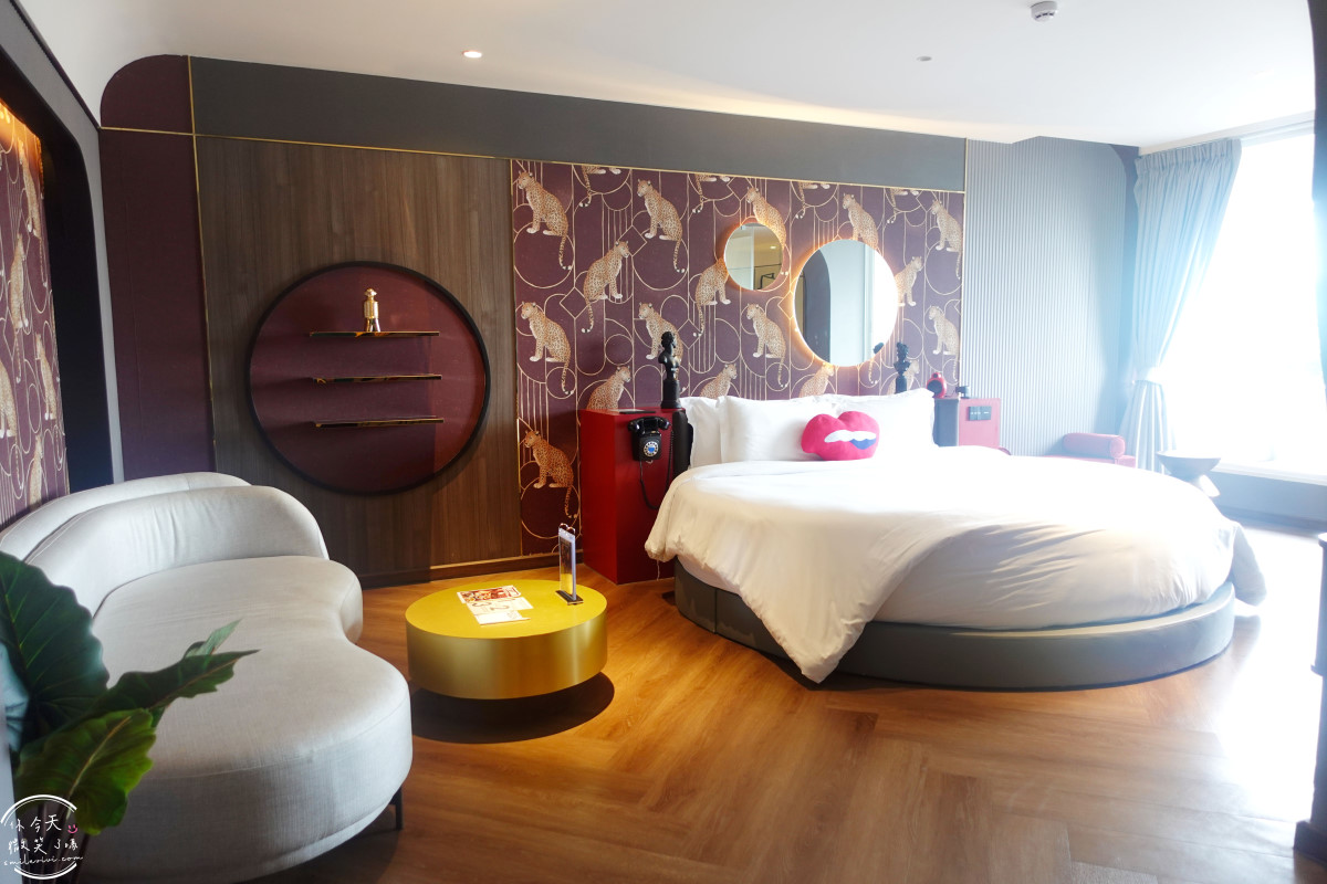 曼谷住宿推薦∥The Fig Lobby 曼谷無花果大堂酒店，曼谷最潮藝術飯店，拍照控必住！各房型分享，價格親民、游泳池、早餐、酒吧設施超完善︱入住一間會讓你「捨不得退房」的藝術旅館