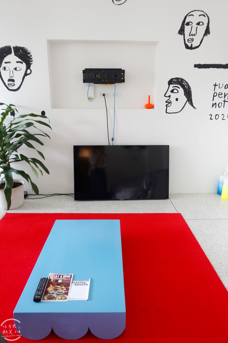 曼谷住宿推薦∥The Fig Lobby 曼谷無花果大堂酒店，曼谷最潮藝術飯店，拍照控必住！各房型分享，價格親民、游泳池、早餐、酒吧設施超完善︱入住一間會讓你「捨不得退房」的藝術旅館