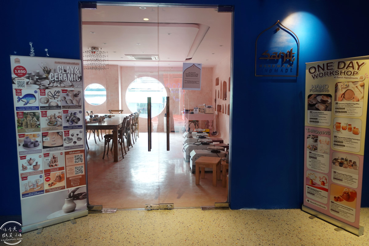 曼谷住宿推薦∥The Fig Lobby 曼谷無花果大堂酒店，曼谷最潮藝術飯店，拍照控必住！各房型分享，價格親民、游泳池、早餐、酒吧設施超完善︱入住一間會讓你「捨不得退房」的藝術旅館