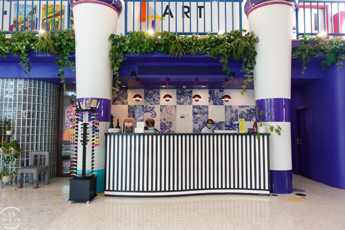 曼谷住宿推薦∥The Fig Lobby 曼谷無花果大堂酒店，曼谷最潮藝術飯店，拍照控必住！各房型分享，價格親民、游泳池、早餐、酒吧設施超完善︱入住一間會讓你「捨不得退房」的藝術旅館