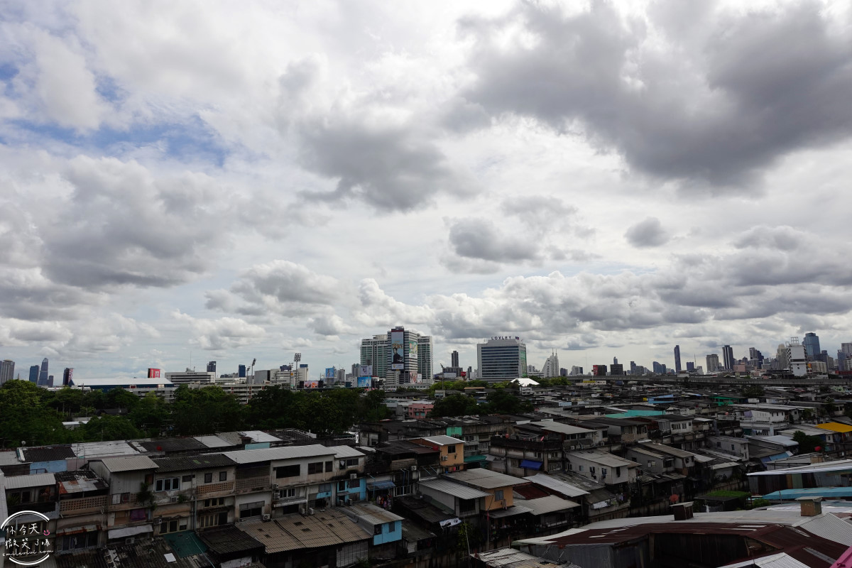 曼谷住宿推薦∥The Fig Lobby 曼谷無花果大堂酒店，曼谷最潮藝術飯店，拍照控必住！各房型分享，價格親民、游泳池、早餐、酒吧設施超完善︱入住一間會讓你「捨不得退房」的藝術旅館
