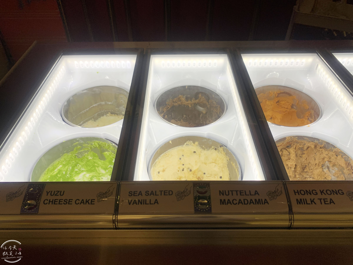 曼谷住宿推薦∥The Fig Lobby 曼谷無花果大堂酒店，曼谷最潮藝術飯店，拍照控必住！各房型分享，價格親民、游泳池、早餐、酒吧設施超完善︱入住一間會讓你「捨不得退房」的藝術旅館