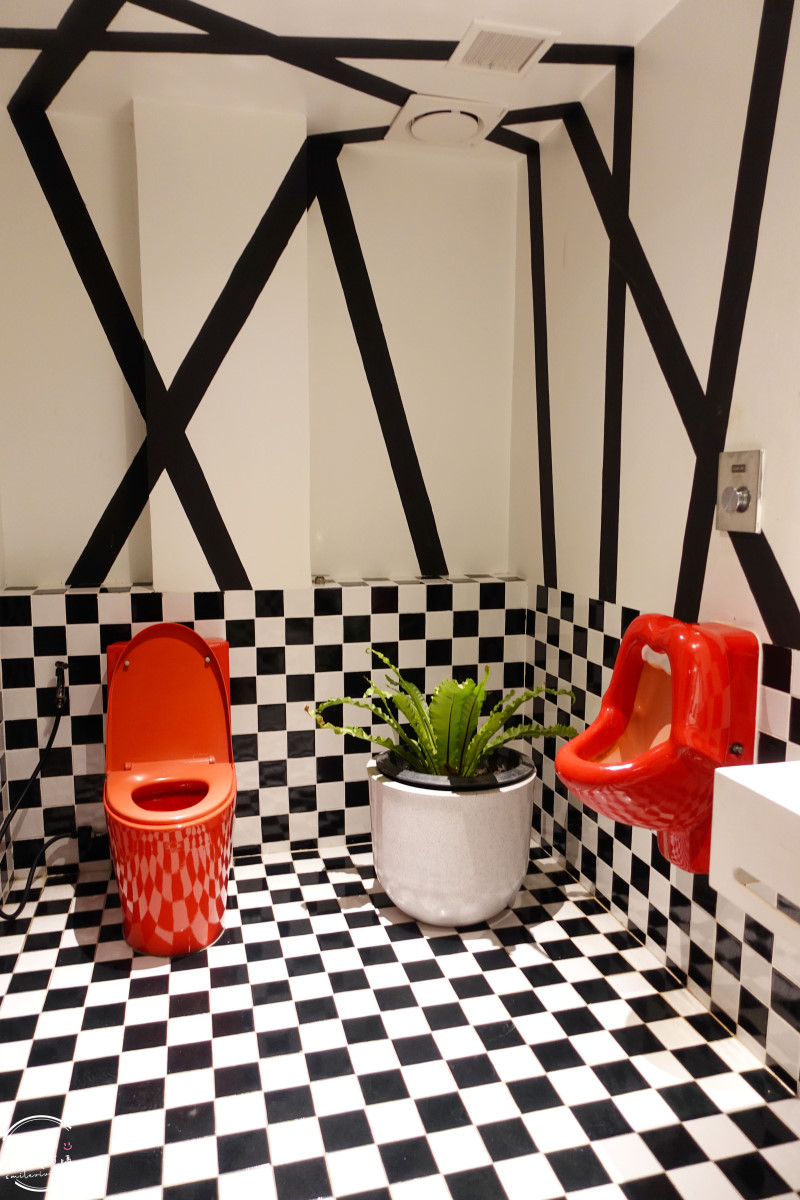 曼谷住宿推薦∥The Fig Lobby 曼谷無花果大堂酒店，曼谷最潮藝術飯店，拍照控必住！各房型分享，價格親民、游泳池、早餐、酒吧設施超完善︱入住一間會讓你「捨不得退房」的藝術旅館