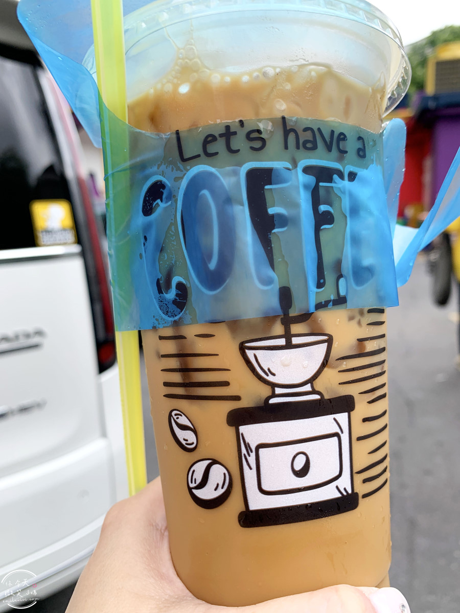 曼谷住宿推薦∥The Fig Lobby 曼谷無花果大堂酒店，曼谷最潮藝術飯店，拍照控必住！各房型分享，價格親民、游泳池、早餐、酒吧設施超完善︱入住一間會讓你「捨不得退房」的藝術旅館