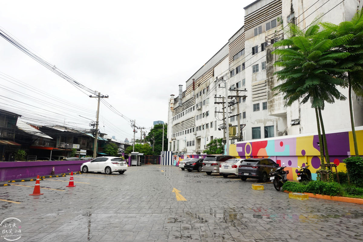 曼谷住宿推薦∥The Fig Lobby 曼谷無花果大堂酒店，曼谷最潮藝術飯店，拍照控必住！各房型分享，價格親民、游泳池、早餐、酒吧設施超完善︱入住一間會讓你「捨不得退房」的藝術旅館