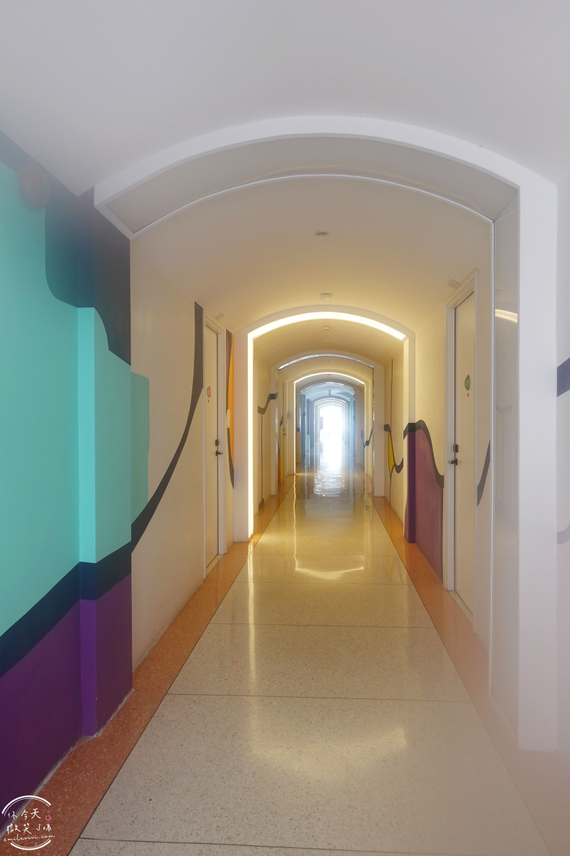 曼谷住宿推薦∥The Fig Lobby 曼谷無花果大堂酒店，曼谷最潮藝術飯店，拍照控必住！各房型分享，價格親民、游泳池、早餐、酒吧設施超完善︱入住一間會讓你「捨不得退房」的藝術旅館