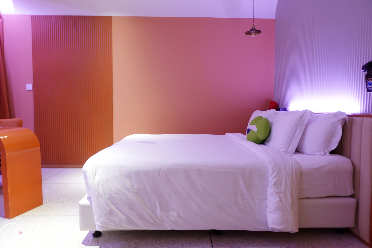 曼谷住宿推薦∥The Fig Lobby 曼谷無花果大堂酒店，曼谷最潮藝術飯店，拍照控必住！各房型分享，價格親民、游泳池、早餐、酒吧設施超完善︱入住一間會讓你「捨不得退房」的藝術旅館