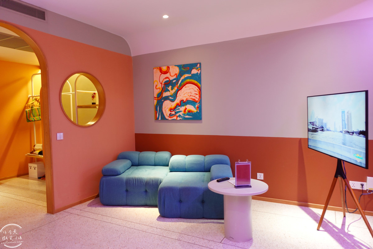 曼谷住宿推薦∥The Fig Lobby 曼谷無花果大堂酒店，曼谷最潮藝術飯店，拍照控必住！各房型分享，價格親民、游泳池、早餐、酒吧設施超完善︱入住一間會讓你「捨不得退房」的藝術旅館