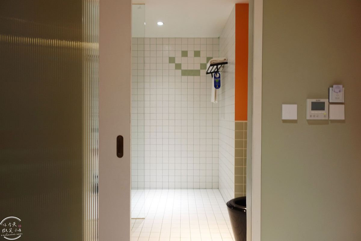 曼谷住宿推薦∥The Fig Lobby 曼谷無花果大堂酒店，曼谷最潮藝術飯店，拍照控必住！各房型分享，價格親民、游泳池、早餐、酒吧設施超完善︱入住一間會讓你「捨不得退房」的藝術旅館