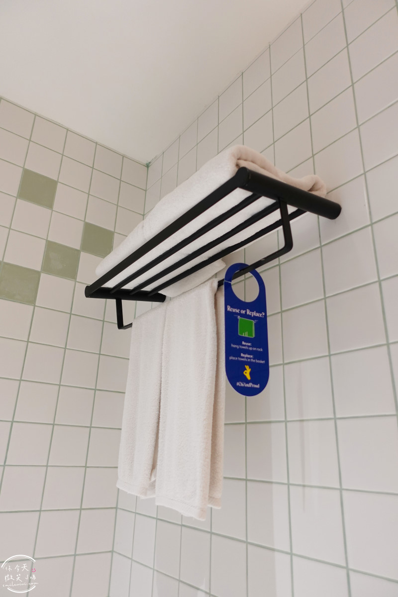 曼谷住宿推薦∥The Fig Lobby 曼谷無花果大堂酒店，曼谷最潮藝術飯店，拍照控必住！各房型分享，價格親民、游泳池、早餐、酒吧設施超完善︱入住一間會讓你「捨不得退房」的藝術旅館