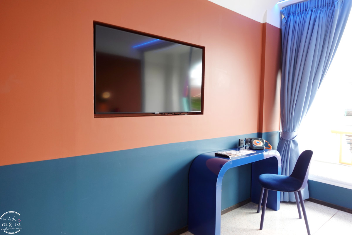 曼谷住宿推薦∥The Fig Lobby 曼谷無花果大堂酒店，曼谷最潮藝術飯店，拍照控必住！各房型分享，價格親民、游泳池、早餐、酒吧設施超完善︱入住一間會讓你「捨不得退房」的藝術旅館