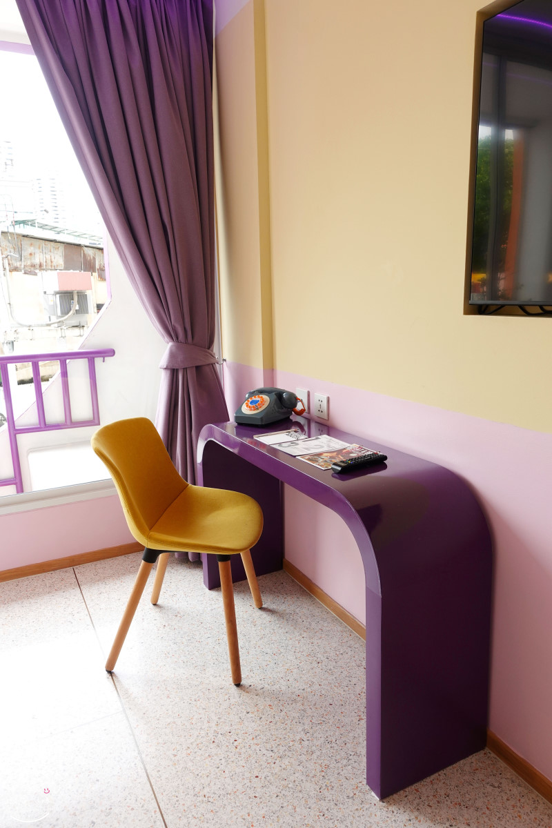 曼谷住宿推薦∥The Fig Lobby 曼谷無花果大堂酒店，曼谷最潮藝術飯店，拍照控必住！各房型分享，價格親民、游泳池、早餐、酒吧設施超完善︱入住一間會讓你「捨不得退房」的藝術旅館