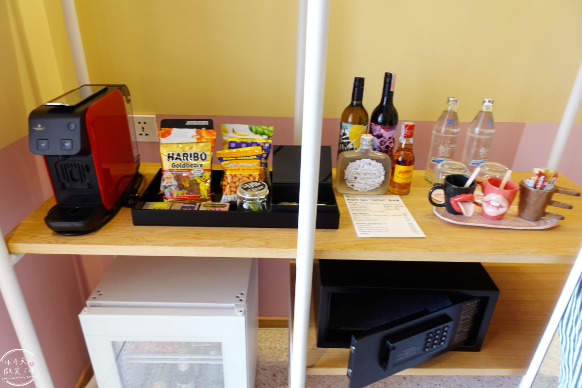 曼谷住宿推薦∥The Fig Lobby 曼谷無花果大堂酒店，曼谷最潮藝術飯店，拍照控必住！各房型分享，價格親民、游泳池、早餐、酒吧設施超完善︱入住一間會讓你「捨不得退房」的藝術旅館