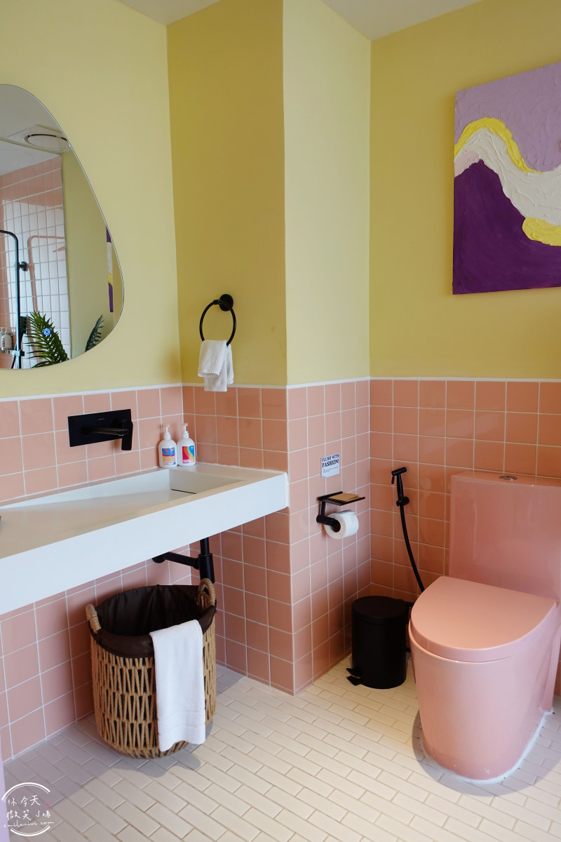 曼谷住宿推薦∥The Fig Lobby 曼谷無花果大堂酒店，曼谷最潮藝術飯店，拍照控必住！各房型分享，價格親民、游泳池、早餐、酒吧設施超完善︱入住一間會讓你「捨不得退房」的藝術旅館