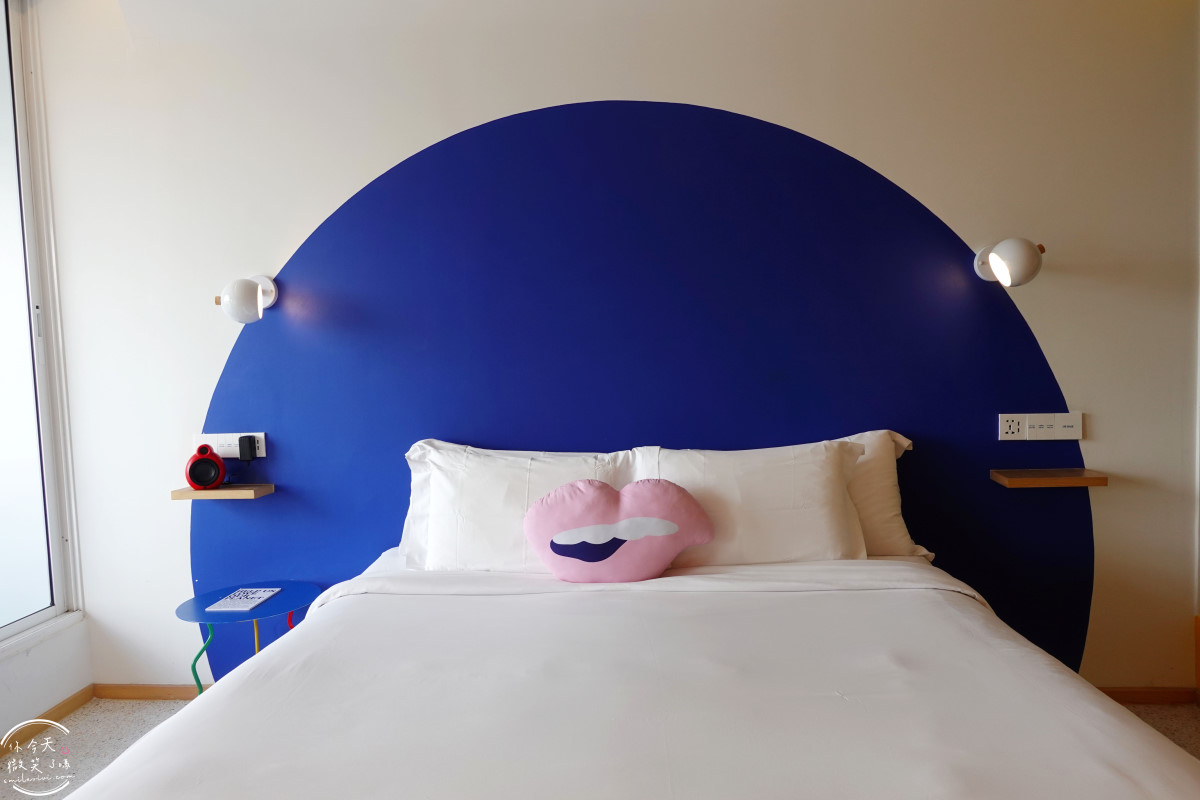 曼谷住宿推薦∥The Fig Lobby 曼谷無花果大堂酒店，曼谷最潮藝術飯店，拍照控必住！各房型分享，價格親民、游泳池、早餐、酒吧設施超完善︱入住一間會讓你「捨不得退房」的藝術旅館