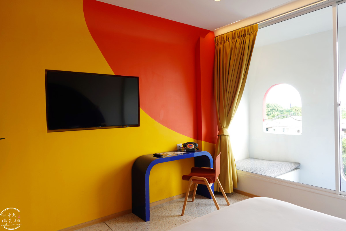 曼谷住宿推薦∥The Fig Lobby 曼谷無花果大堂酒店，曼谷最潮藝術飯店，拍照控必住！各房型分享，價格親民、游泳池、早餐、酒吧設施超完善︱入住一間會讓你「捨不得退房」的藝術旅館